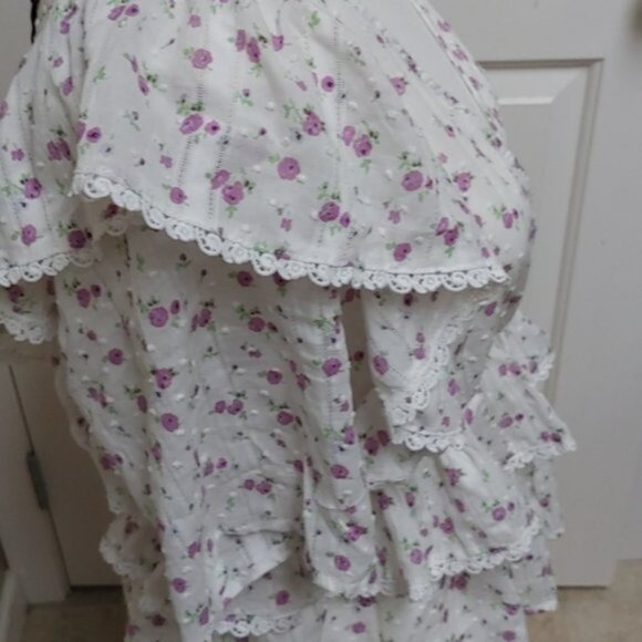 ANTHROPOLOGIE Selected Femme White ruffled peasant short sleeves top flower - Picture 4 of 15